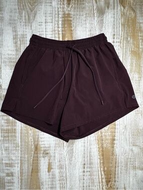 Lululemon Pace Rival High-Rise Short 3" in Goodnight Plum in size 2